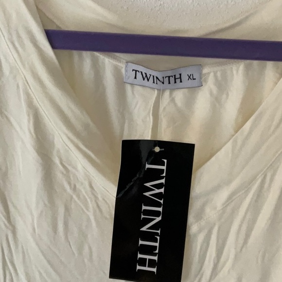 🍭5/10.00 - Light weight top - Picture 4 of 4